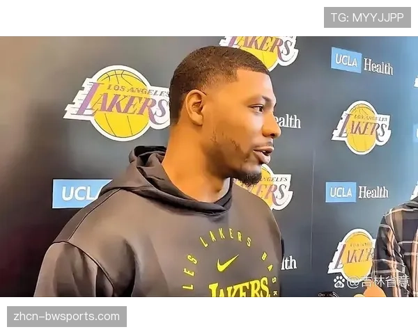 斯玛特生涯抢断数破千，湖人主场为其举行纪念仪式