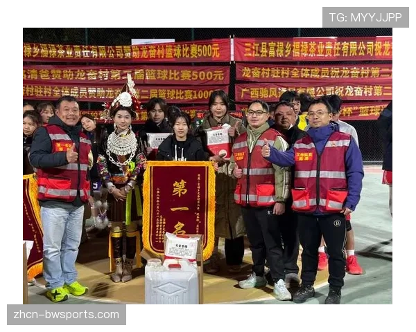 “走进马年”新春草根篮球赛在成都收官,CBA球星受邀颁奖 “走进马年”新春草根篮球赛在成都收官,CBA球星受邀颁奖